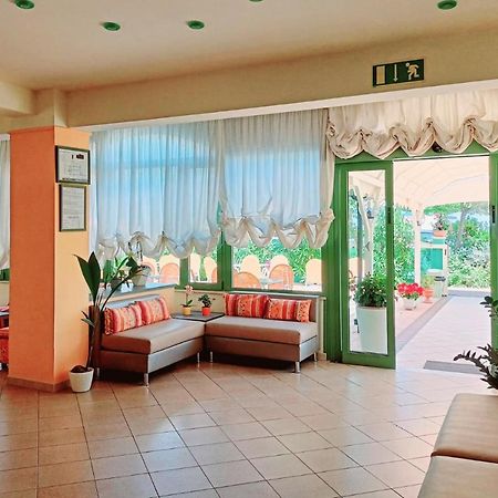 Costa Del Sole Only Room 밀라노마리티마 외부 사진